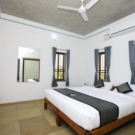 Hotel Du Palais - Auroville Beach Пондичери Екстериор снимка