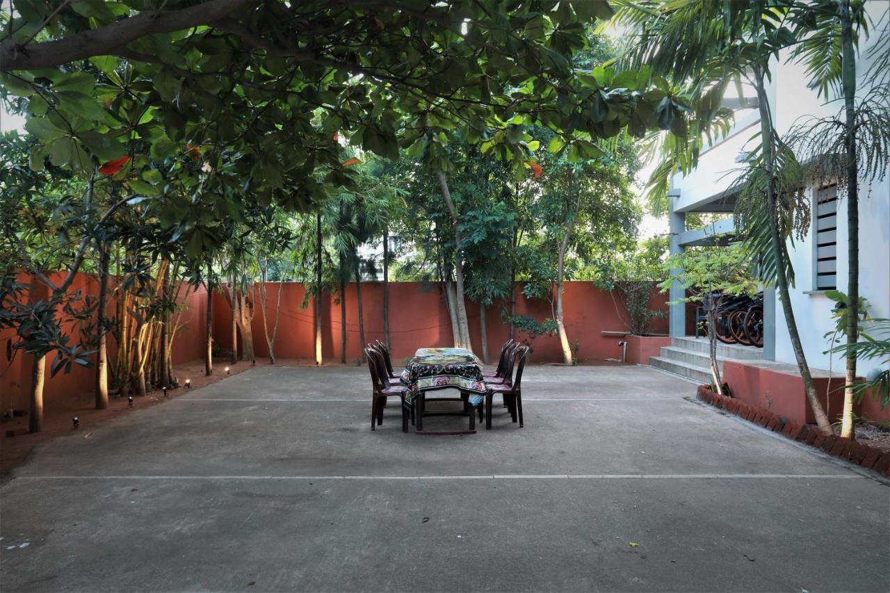 Hotel Du Palais - Auroville Beach Пондичери Екстериор снимка