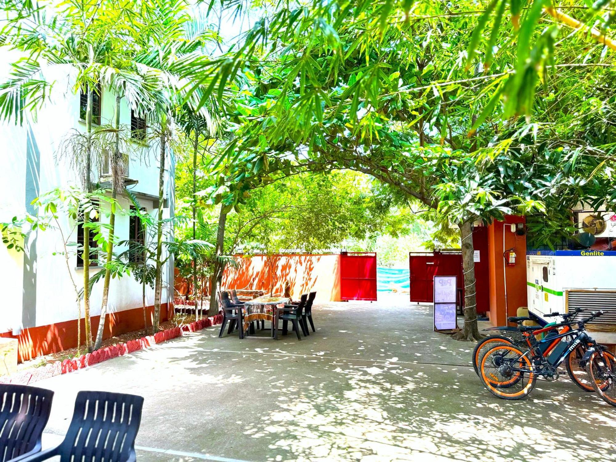 Hotel Du Palais - Auroville Beach Пондичери Екстериор снимка